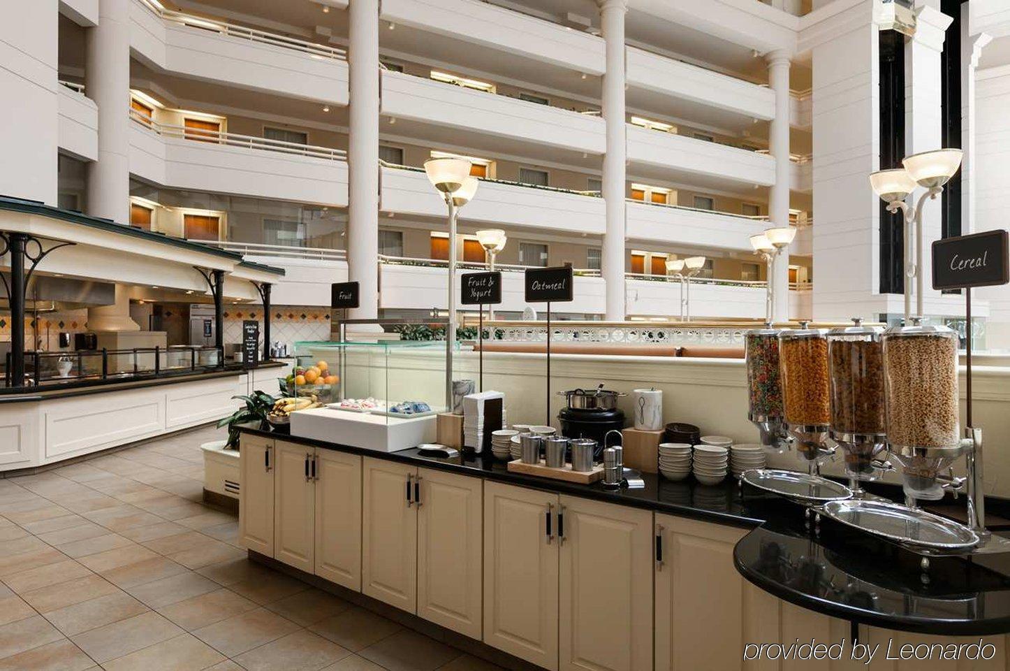 Embassy Suites By Hilton Washington Dc Chevy Chase Pavilion Restaurace fotografie